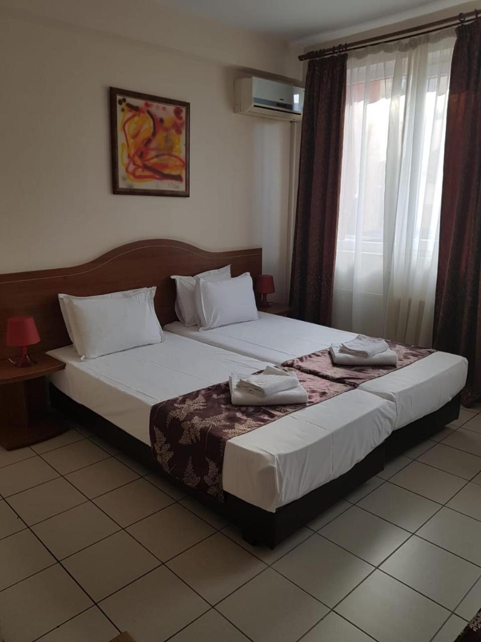 Tranzzit Hotel Bucureşti