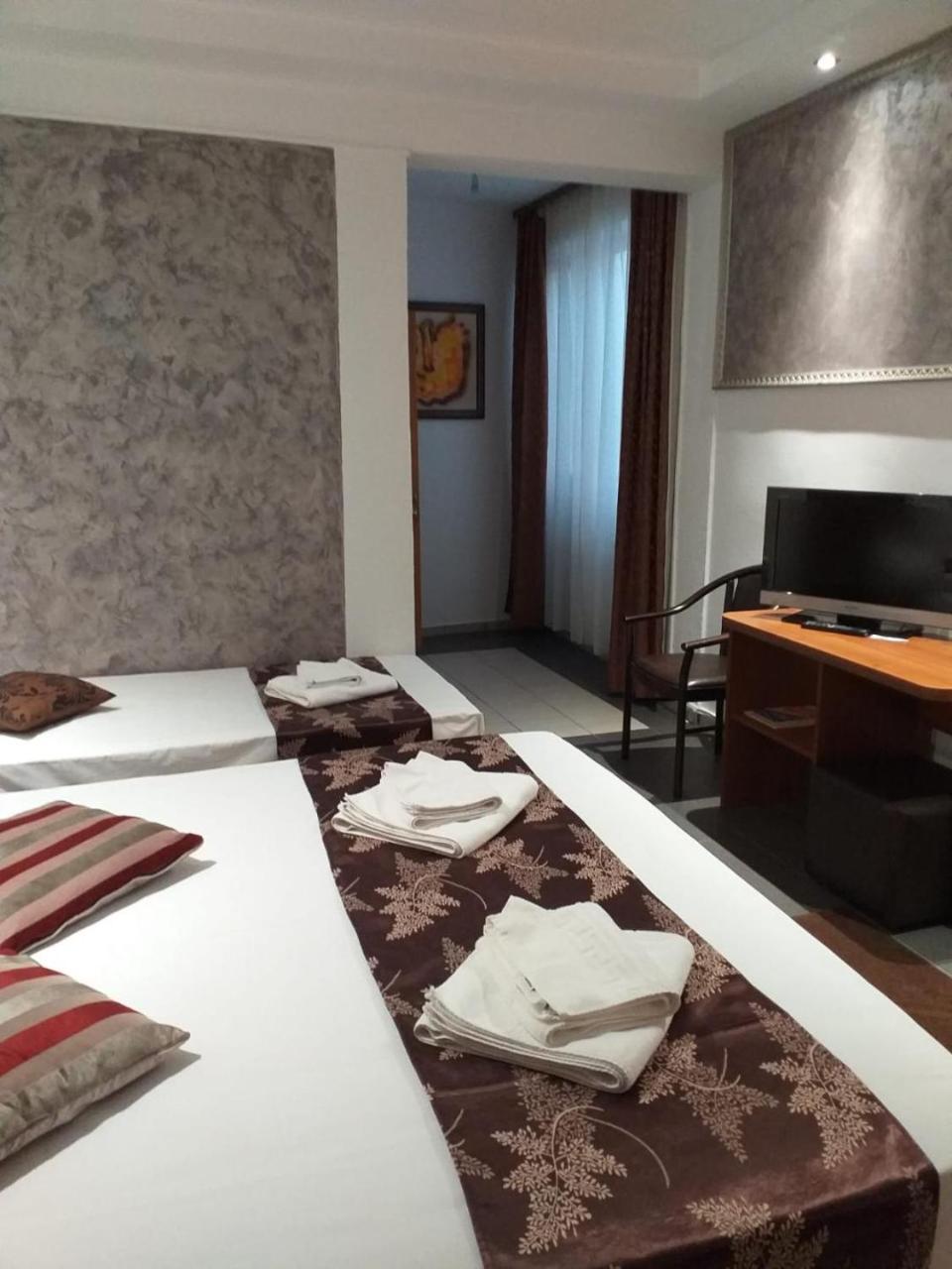 Hotel Tranzzit Bucarest